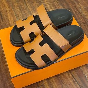BNIB HERMES H Logo Chypre Sandals Epsom Leather Size 38 Women